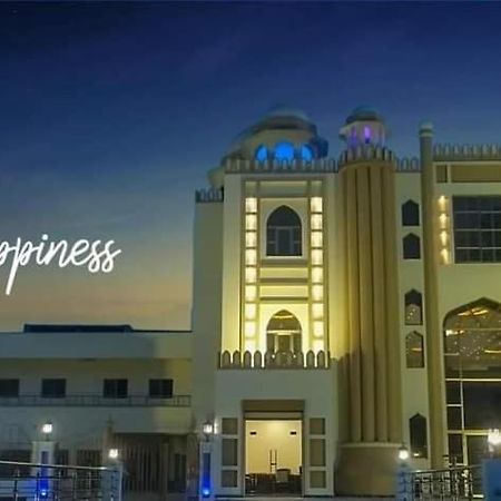 Shahi Palace Hotel Chichawatni ภายนอก รูปภาพ