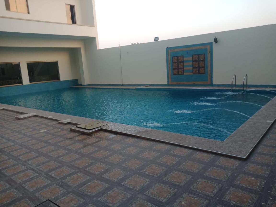 Shahi Palace Hotel Chichawatni ภายนอก รูปภาพ